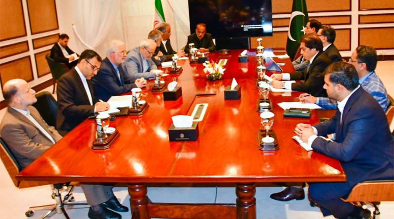 Pakistan, Iran to strengthen railway links 