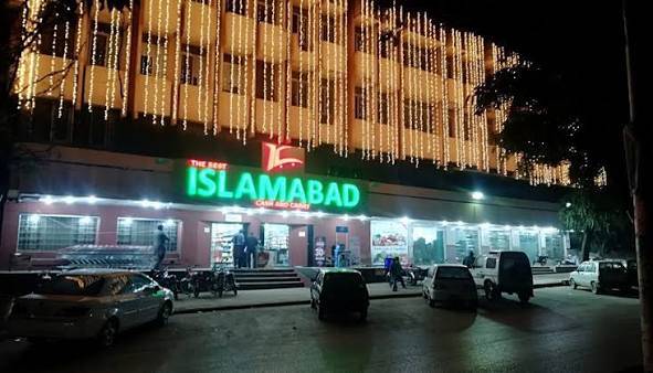 Five Cash and Carry employees handcuffed in Islamabad over Rs4.5m theft