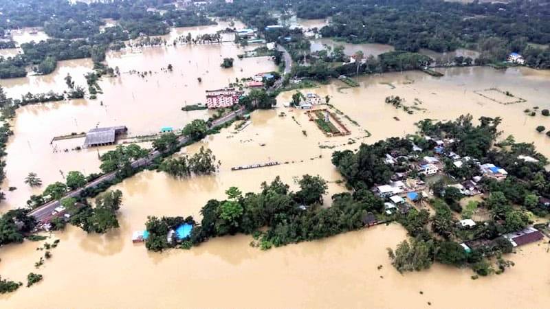 Flash floods inundate 40 villages along Bangladesh-India border