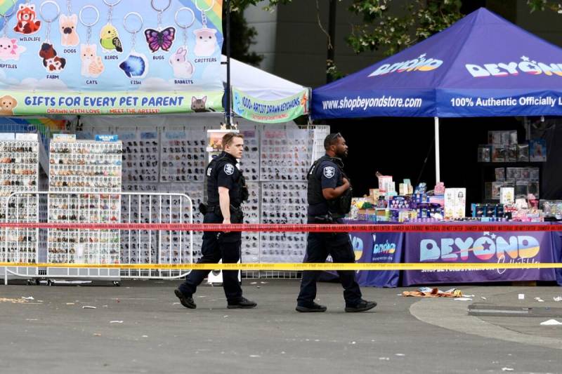 Mass shooting kills three, wounds four in Seattle