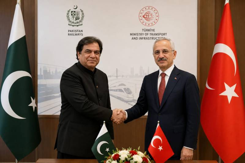 Railways Minister Abbasi begins Türkiye visit to advance modern railway cooperation