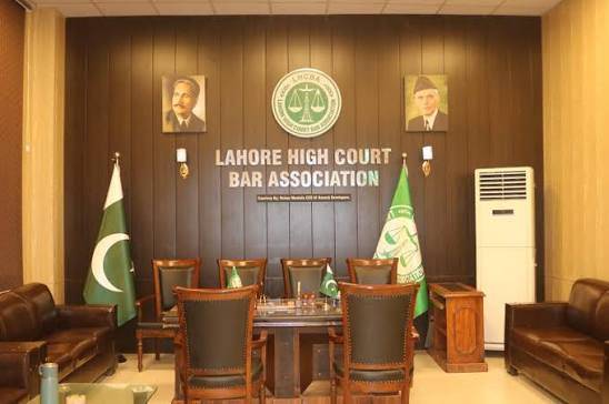 Lahore High Court Bar threatens to surround Punjab Assembly, CM Office over funding crisis