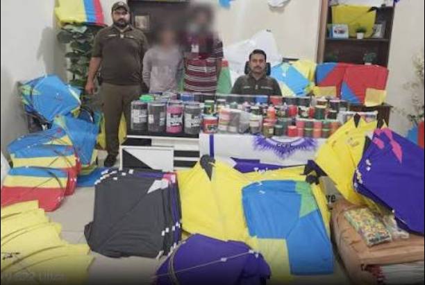 Two dealers arrested for smuggling kites in Lahore
