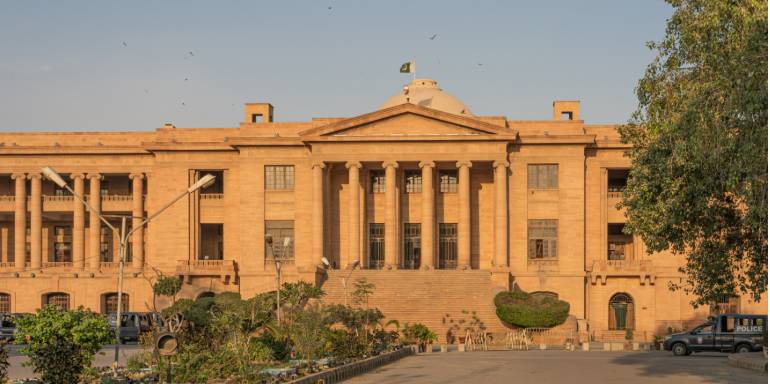 Associate Prof moves SHC against ‘illegal appointments’ in Karachi University