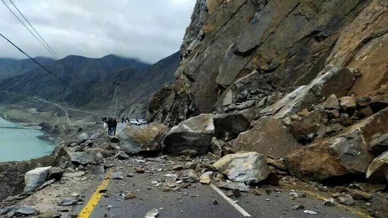 Road to lake Saif-ul-Malook closed amid heavy rain, cloudburst threat