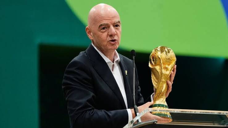 Infantino struggling to survive, says former IOC marketing chief