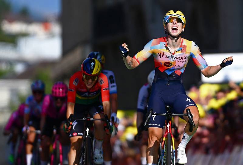 Wiebes takes dominant second win at Tour de France Femmes
