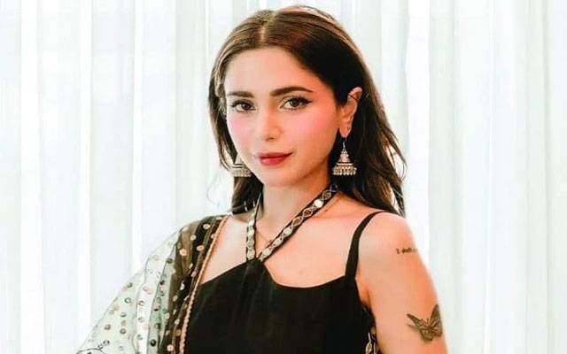 Singer Aima Baig shares sweet late-night surprise from friends