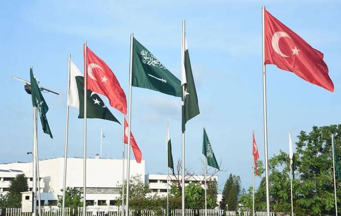 Islamabad, Lahore, Karachi decorated to mark Pakistan-Turkey-Saudi defence pact