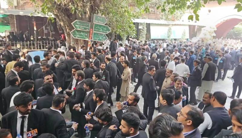 Punjab Bar Council announces strike in Faisalabad Division tomorrow