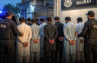 FIA arrests 17 human smugglers from Gujranwala, Gujrat and Sialkot
