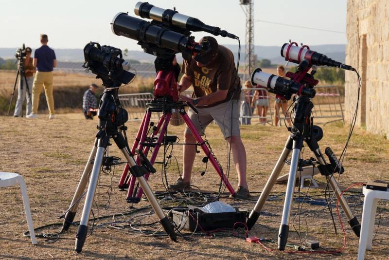 Skywatchers gather in Europe to see total solar eclipse