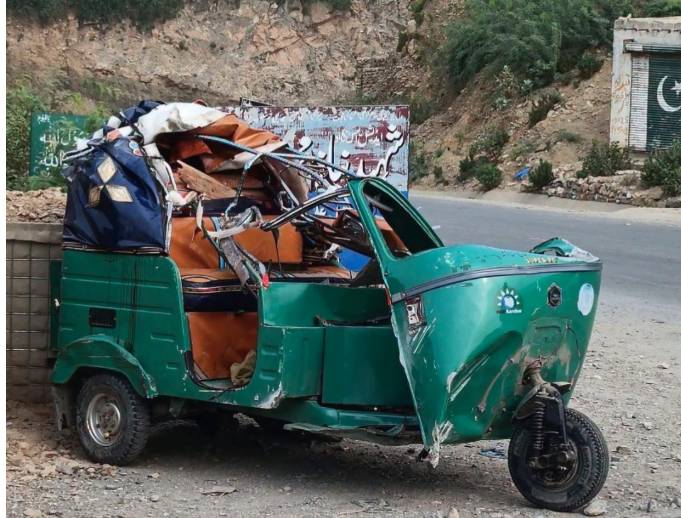 Four drum players die as rickshaw falls into Jamrud ravine