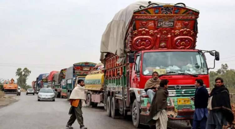Mini Mazda Association ends strike after successful talks with govt