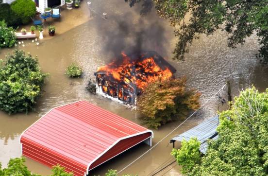 Five killed by flooding and storms in midwestern US