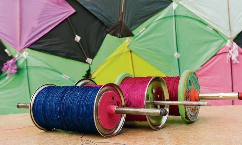 Police arrest three kite-dealers in Lahore