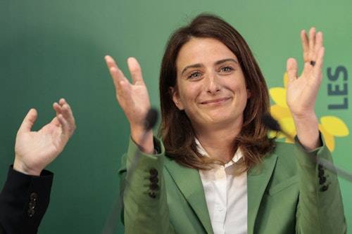 First pregnant candidate navigates French presidential race