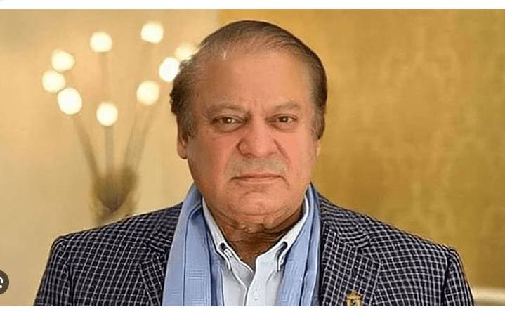 Nawaz Sharif visits different areas of Lahore