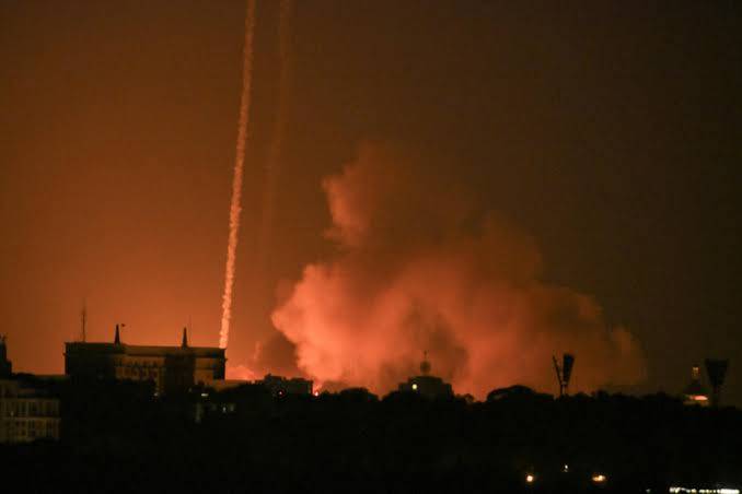 Russian strikes kill 16 in Kyiv, surrounding region