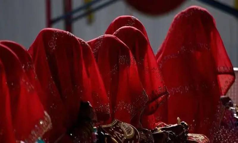 Over 40 grooms left waiting as brides never arrive at fake wedding
