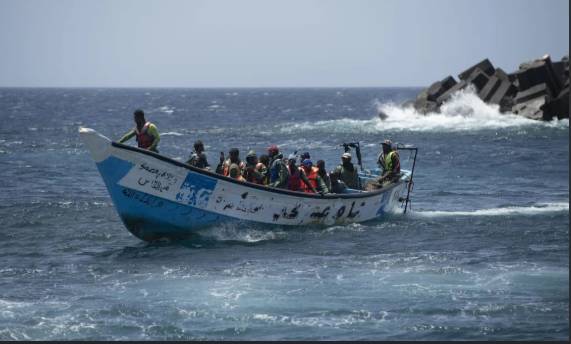 More than 160 migrants pulled from sea off Mauritania