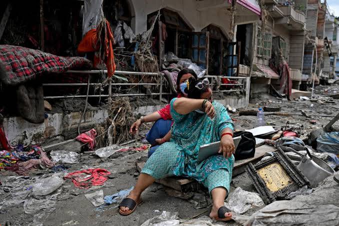Women survivors face sanitation woes in Nepal relief camp