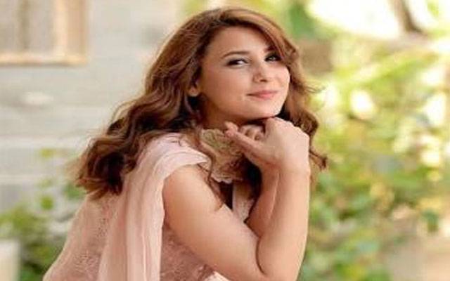 Hina Altaf gives Instagram personal twist with candid throwback