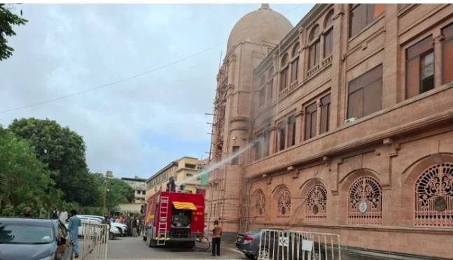 Karachi Mayor’s office gutted as fire erupts in KMC building