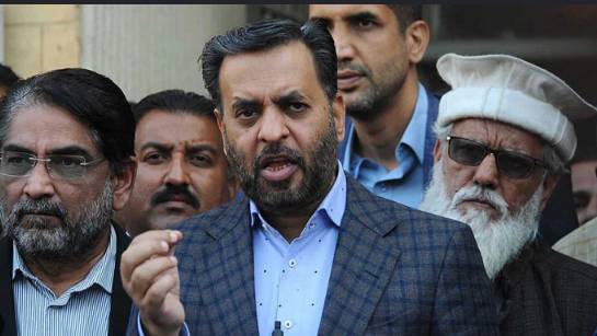 Court issues notices to Mustafa Kamal, others in illegal allotment of plots case