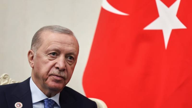 Turkish authorities launch crackdown on 2SLGBTQ+ and HIV support groups