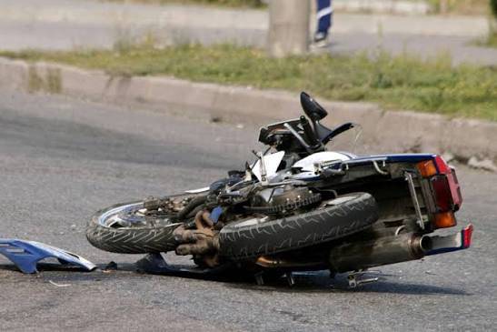 Two dead in collision between two speeding bikes near Khairpur