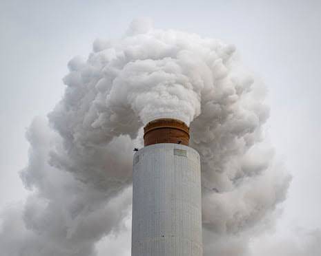 Trump moves to axe power plant climate rules