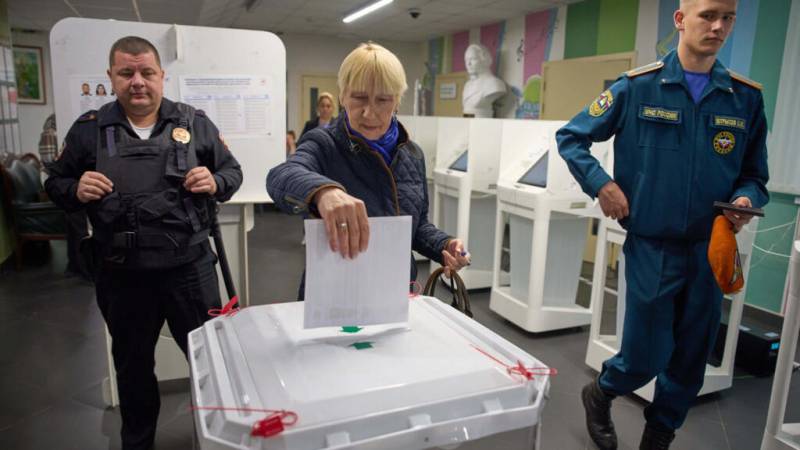 Russians vote as Ukraine war drags on for fifth year