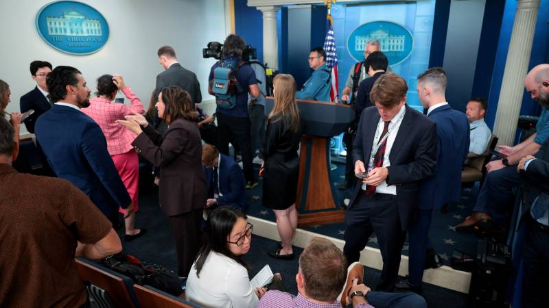 CNN, MS NOW denied access to White House grounds