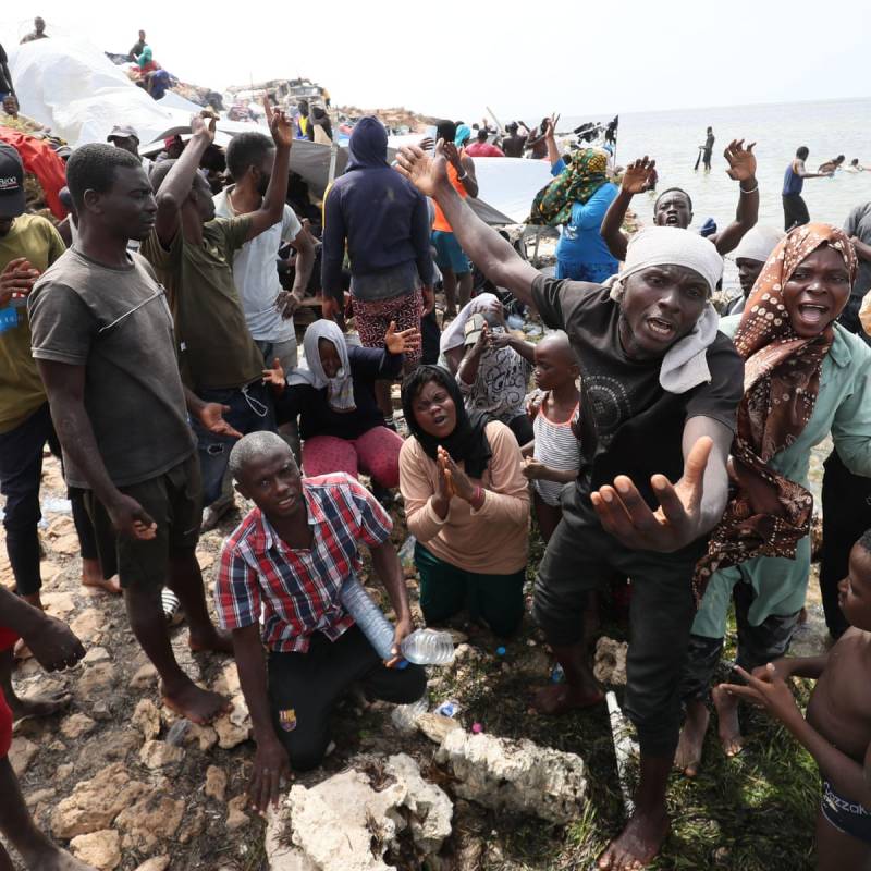 'Like we're not human': migrants in Tunisia pressured to go home