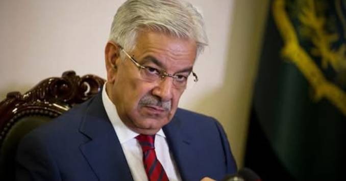 Khawaja Asif advises Afghan supporters students to seek education in Afghanistan