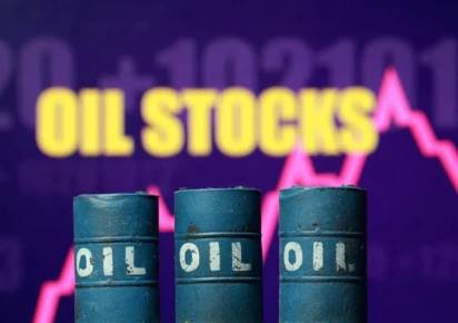 Global stocks rally on lower oil prices, US-China hopes