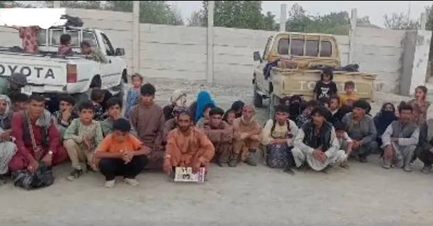 Security forces detain 103 Afghans in human smuggling operation in Balochistan