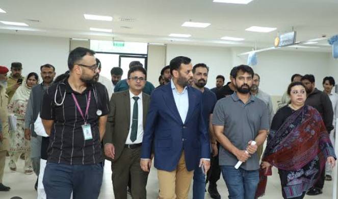 Mustafa Kamal inspects construction work of PIMS Cancer Hospital