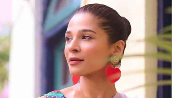 Ayesha Omar raises questions over children’s social media exposure