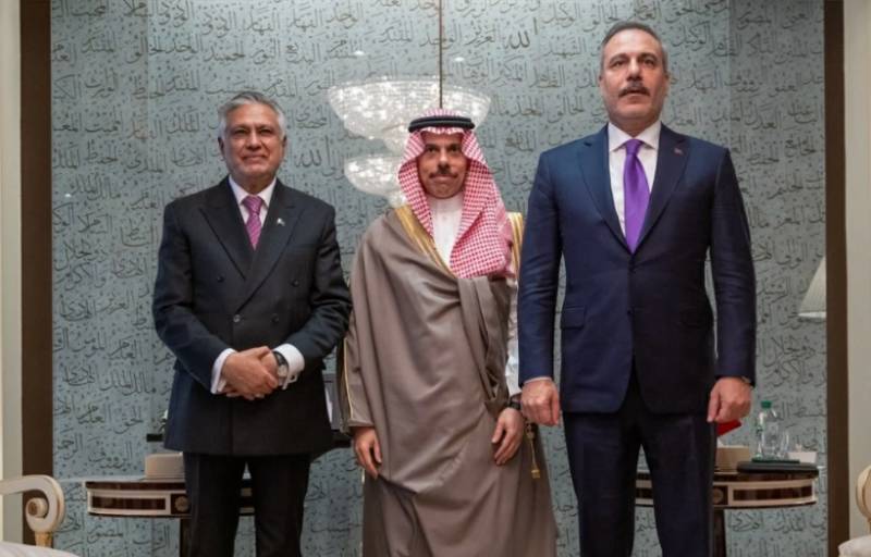 Pakistani, Saudi Arabian, Turkiye military chiefs to hold urgent talks