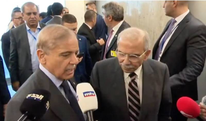 Economy is improving due to civil-military leadership’s joint efforts: PM