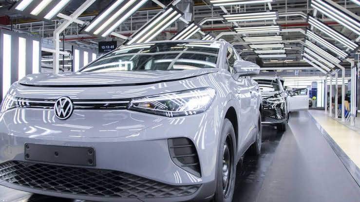 Volkswagen recalls over 3 million vehicles over steering risk