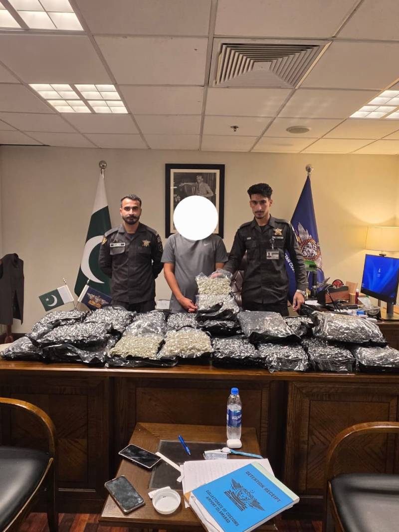 Customs foils bid to smuggle 35kg hashish through Islamabad airport