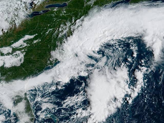 Millions in US Northeast brace for powerful storm