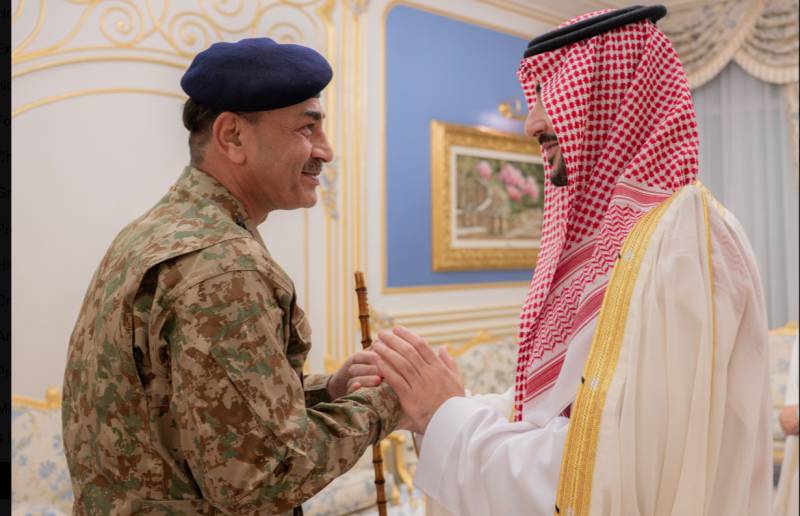 Field Marshal holds talks with Saudi defence minister in Riyadh