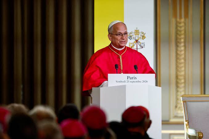 Pope says assisted dying not 'normal'
