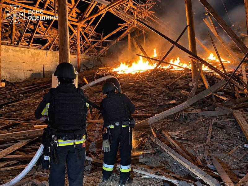 Russian strikes on Ukraine kill 5, including in Kyiv
