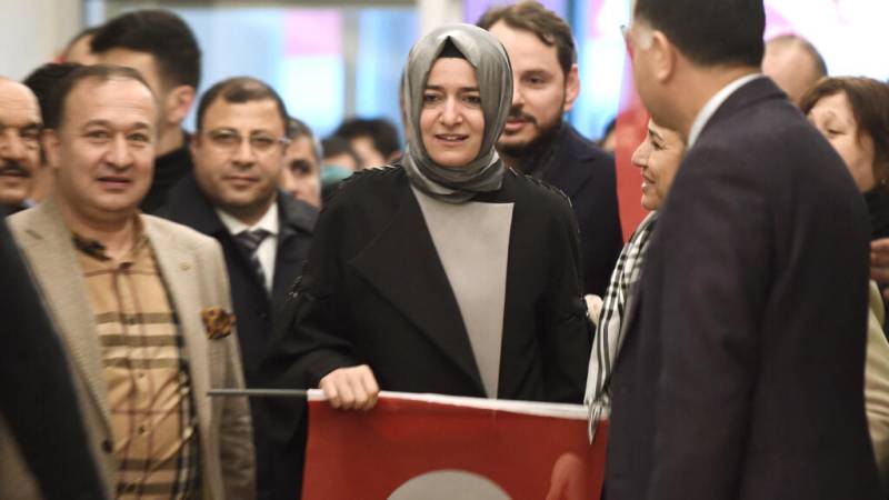 Turkey ex-minister resigns as investment fund crisis grows