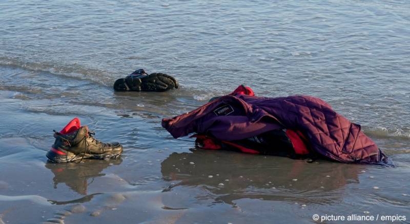 Three dead in migrant Channel crossing accident